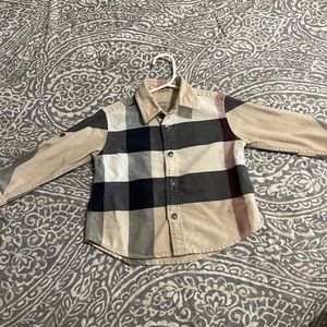 Burberry boy 2t